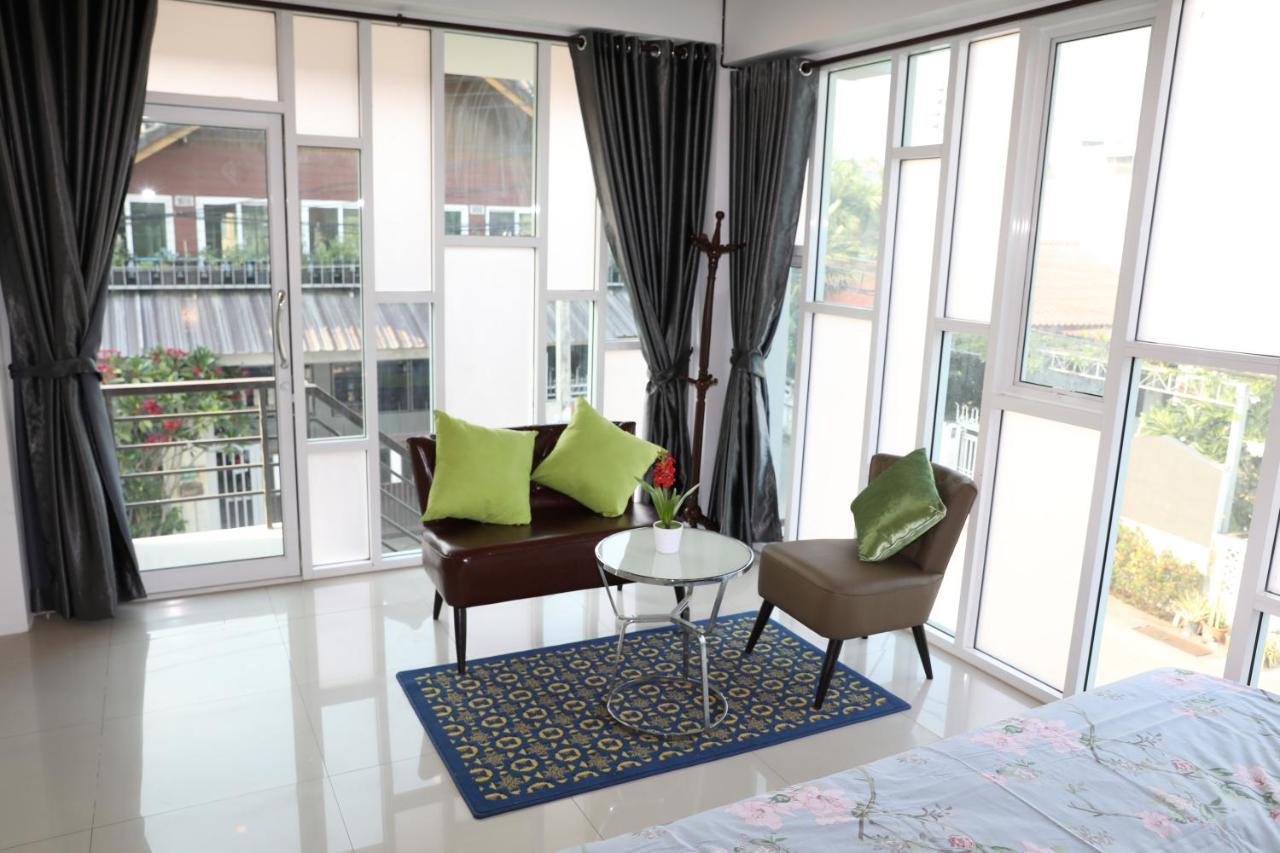 Close Maya Nimman 5Bedroom Villa Chiang Mai Bagian luar foto