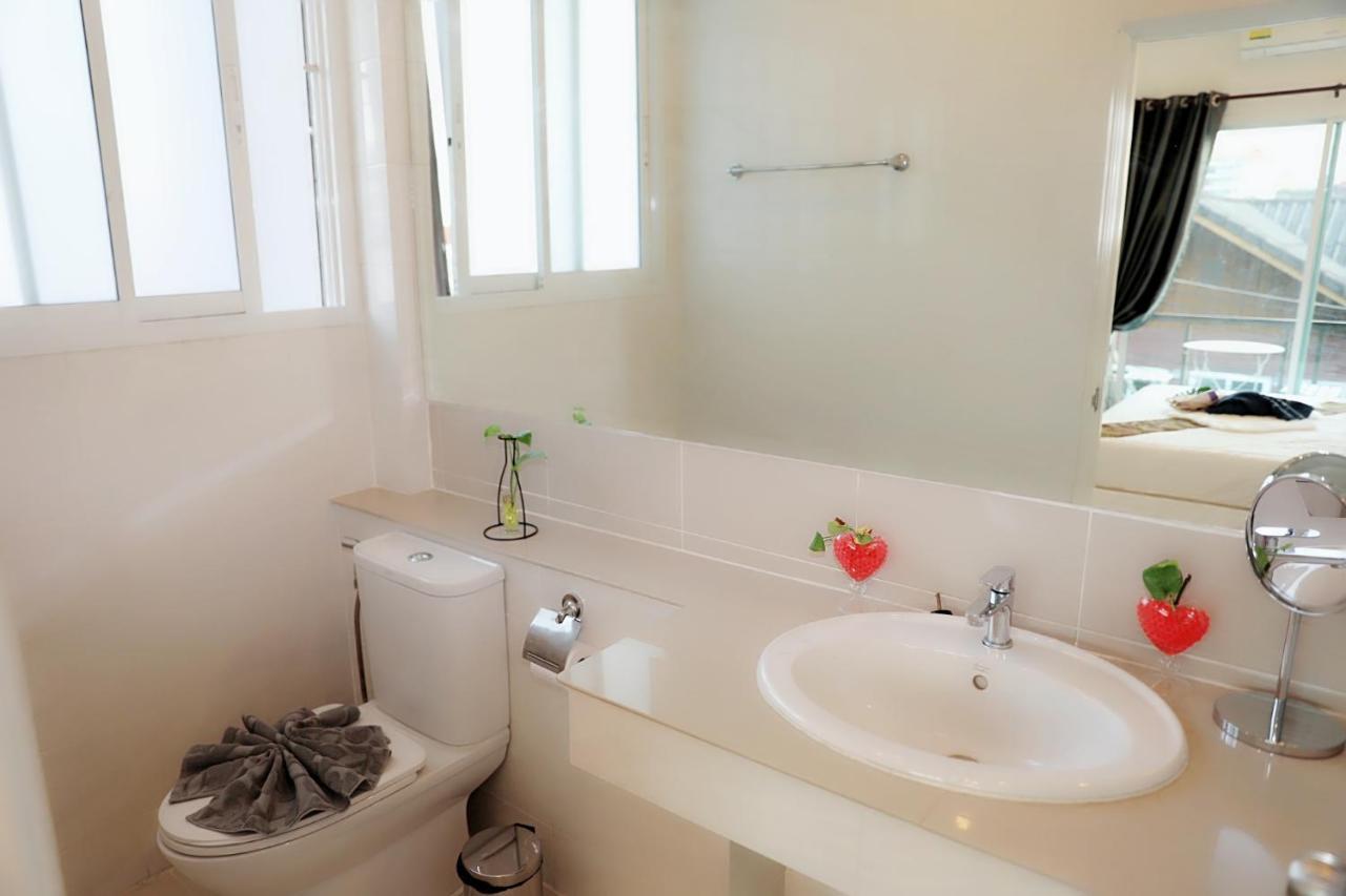 Close Maya Nimman 5Bedroom Villa Chiang Mai Bagian luar foto